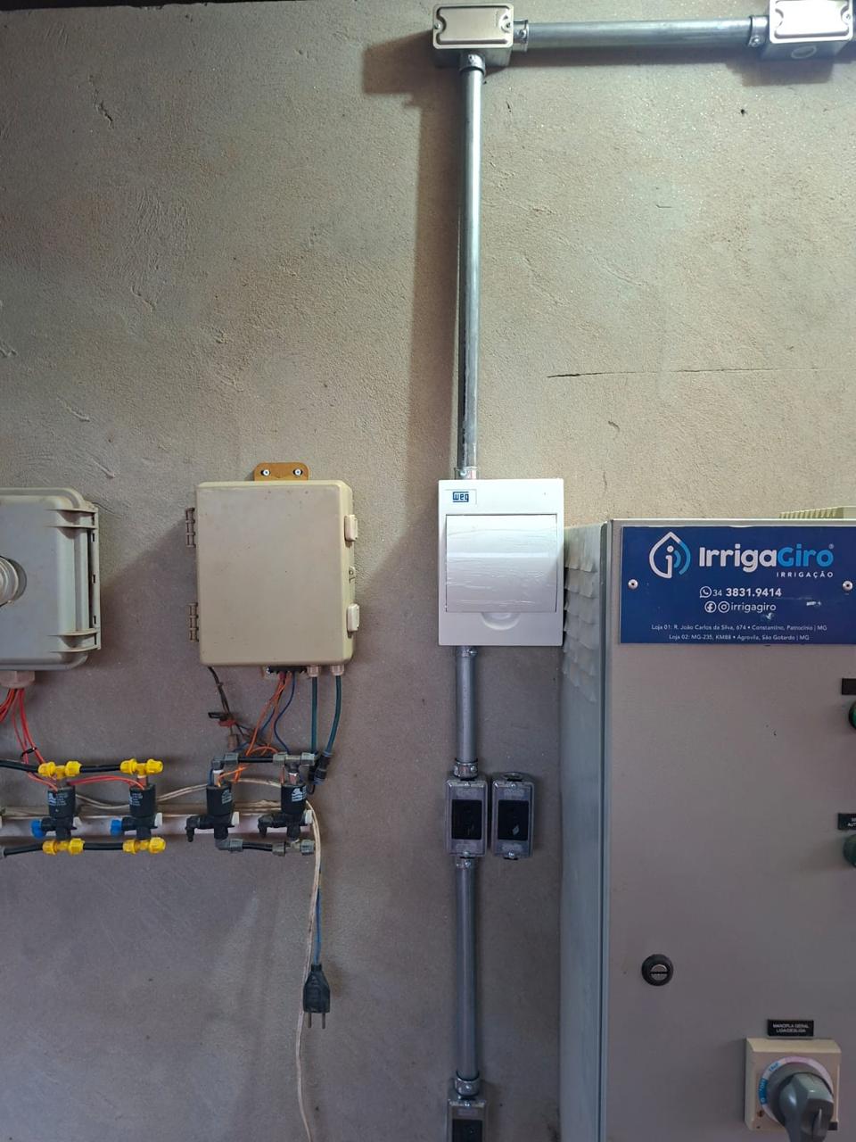 Painel elétrico de irrigação instalado pela MB Engenharia